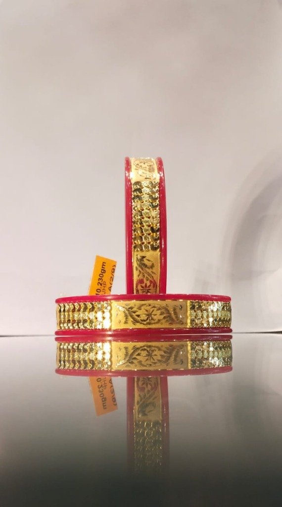 Classic Royal Gold Pala Bangles Udala